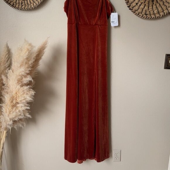 NWT Lovely Harper Velvet Halter Maxi Dress with Front Slit Auburn Moon Size 12 - Picture 7 of 13